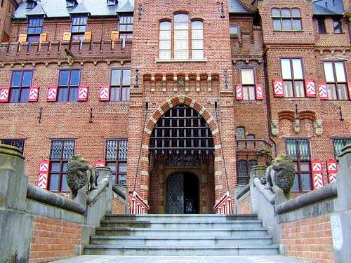 The medieval Castle De Haar in Utrecht