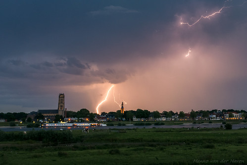 lightning town holland river stormchase storm thunderstorm