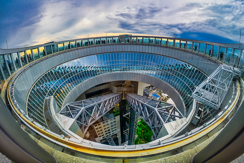 DSC04219 by bleeyw, Sunset view from the Umeda Sky Building observatory.umedaskybuilding osaka sunsetsky samyang8mmf28fi