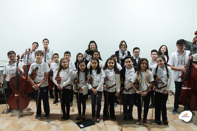 Apresentação da Orquestra de Cordas no Lar Santa Terezinha | Unidade Pindamonhangaba