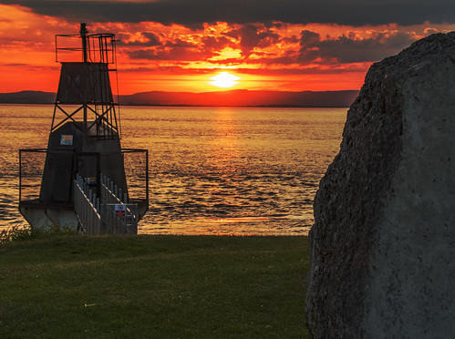 tramsteer batterypoint portishead somerset england europe sunset bristolchannel lighthouse