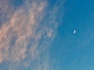 luna vs nubi