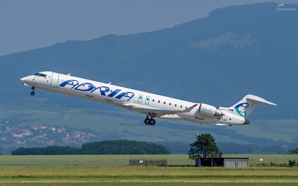 S5-AAK Adria Airways Bombardier CRJ-900LR