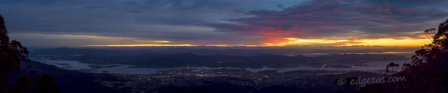 kunanyi sunrise over Hobart.
