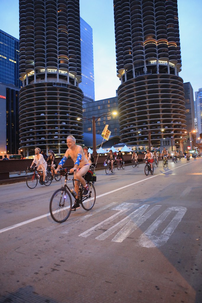 World Naked Bike Ride - Chicago Tribune
