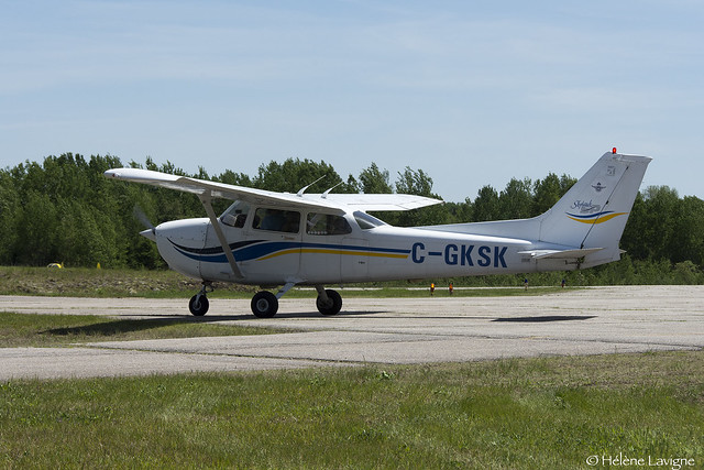 C-GKSK Cessna 172S Skyhawk SP sn 172S8500 (2000)DSC_9269 copy
