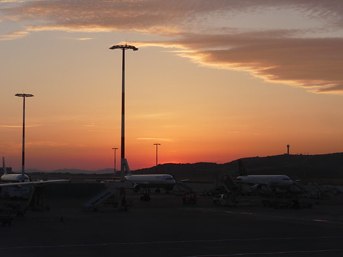 airplane airport aeropuerto sunrise athens greece