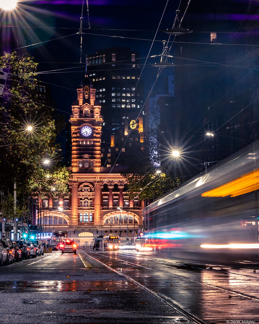 Flinders Street Station : Elizabeth Street View