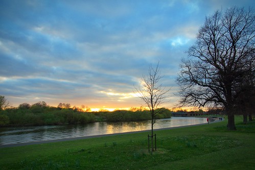 england unitedkingdom sunset clouds tree trees river rivertrent water silhouette landscape westbridgford