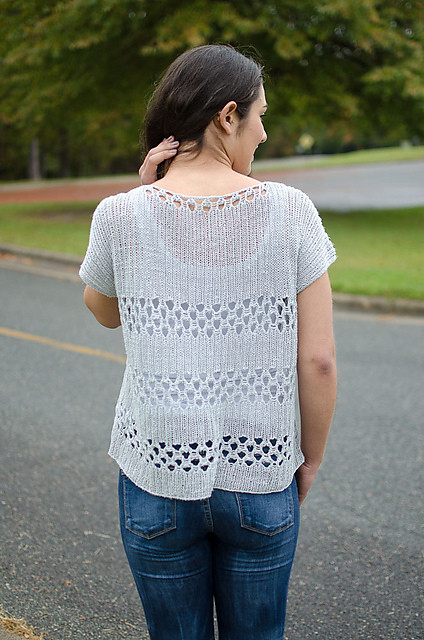 The back view of the Hermosa Tee