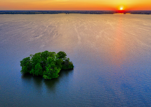 sun island lake djimavicpro2 dronephotography sunset nature landscape beaverdamlake beaverdam wisconsin sky water ripples aerial unitedstatesofamerica