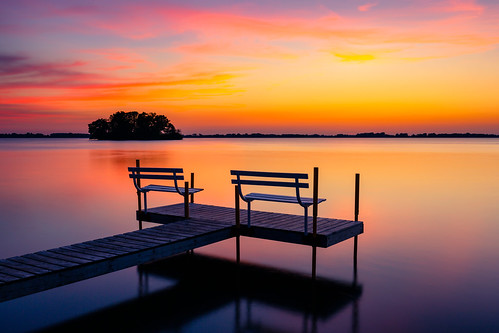 longexposure sunset pier benches island sun sky colorful smooth reflection beaverdam wisconsin wallpaper background midwest evening clouds canoneos5dmarkiii canonef1635mmf4lis horizon waterworkspark
