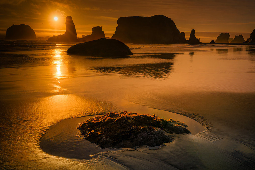 Sea stacks at Bandon Beach at sunset, Oregon Coast