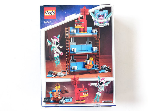 The LEGO Movie 2 Emmet's Triple Decker Couch (70842)