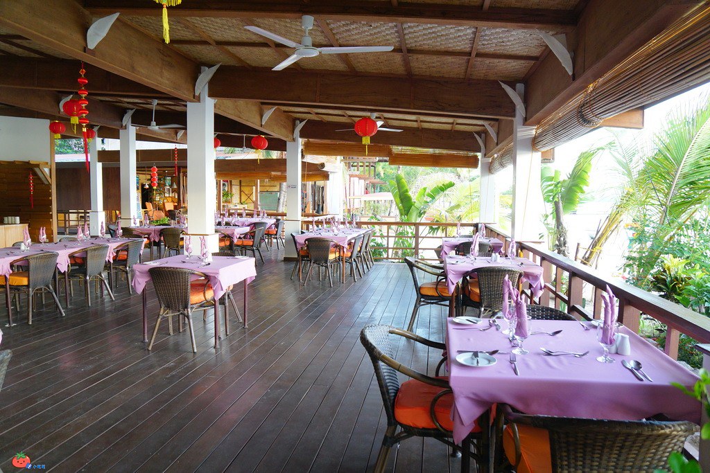 科隆島住宿度假飯店，艾瑞歐瑪渡假村El Rio Y Mar Resort