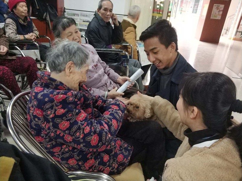 Dr Meiya visit Chongyang Elderly Nursing Center