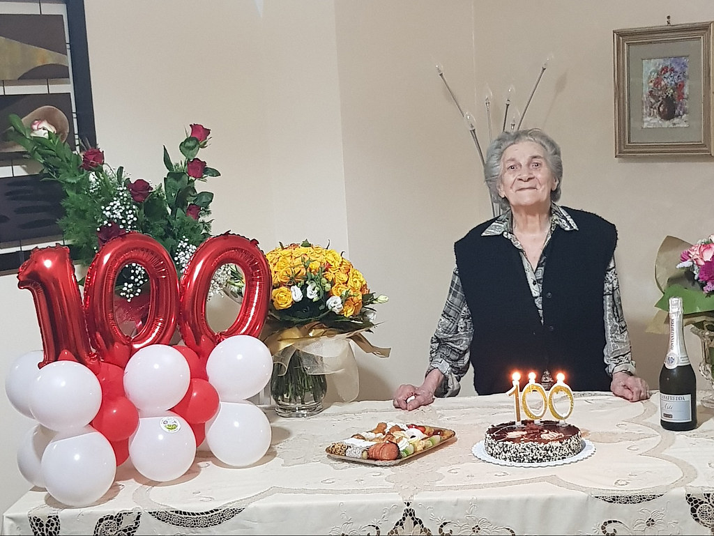 i 100 anni di nonna Filomena | LA VOCE DEL PAESE | Flickr