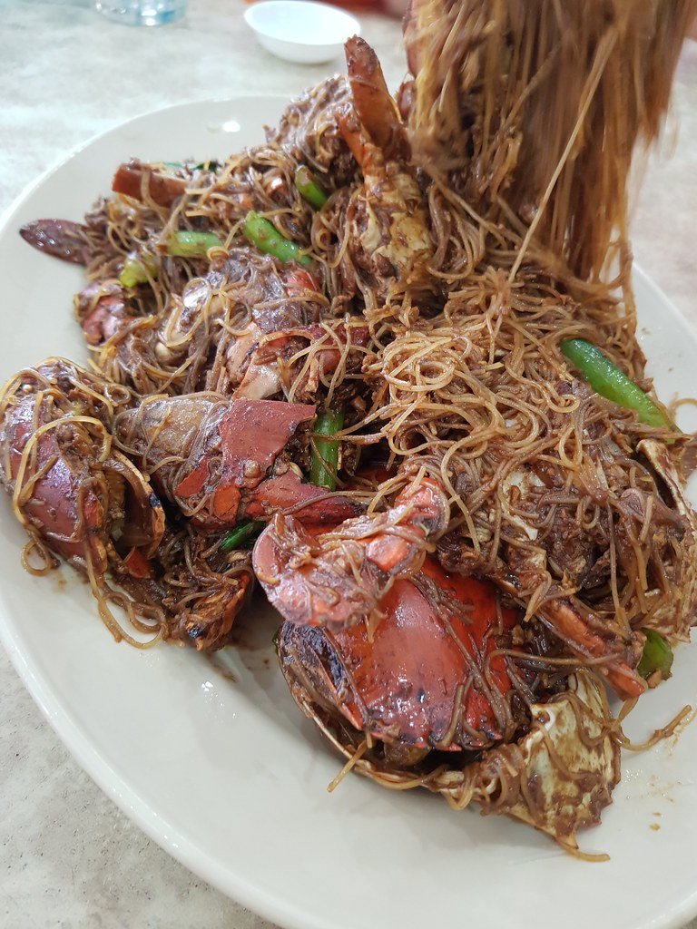 螃蟹炒米粉 Crab BeeHoon rm$90 @ 潮州炒粥 Restoran Bubur Goreng, Taman Berkely Klang