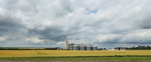 landschap landscape france frankrijk silo graan grain