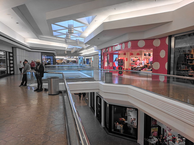 Westfarms Mall (West Hartford, Connecticut)