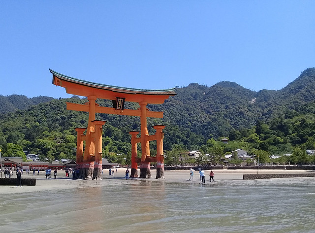 summer time-torii_low tide-miyajima-hiroshima-japan