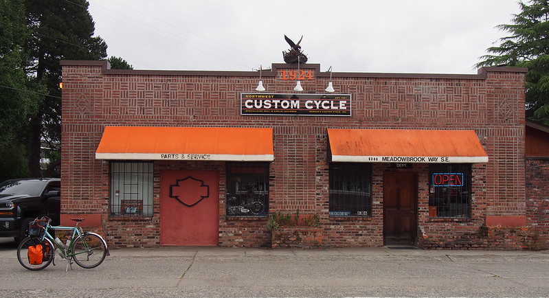 Northwest Custom Cycle: With a custom bicycle!