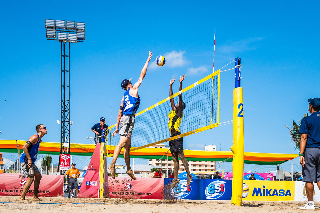 Jumping for Beach Volleyball | The U21 World Championship in… | Flickr