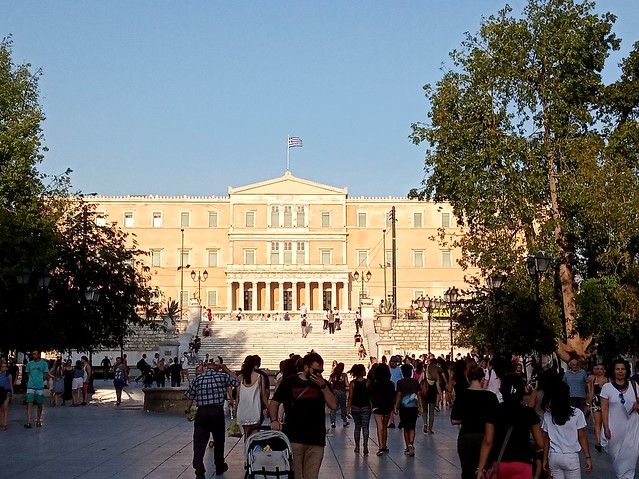 Greek Parliament and Syntagma Square... Ελληνικό Κοινοβούλιο και η Πλατεία Συντάγματος... Yunan Meclisi Sintagma Meydanı...