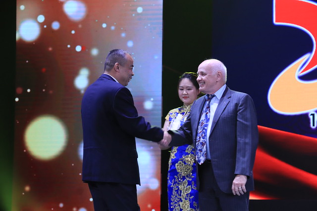 Sias University Outstanding Contribution Award Ceremony
