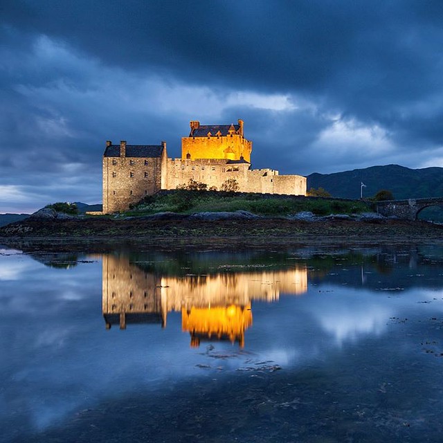Fairytale castle 🏰 What’s your favorite castle? . (C) Joel Santos . . #liveforthestory #canonwhatelse #canoninspiration #scotlandtravel #scotlandhighlands #scotland_insta #scotland_greatshots #scotland_ig #scotland_lover #scotlandexplore #