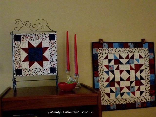 Patriotic Tablescape at FromMyCarolinaHome.com