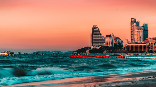 asia thailand pattaya beach city sunset sea waves sandy sony sonyα6300 sonyepz18105mmf4goss