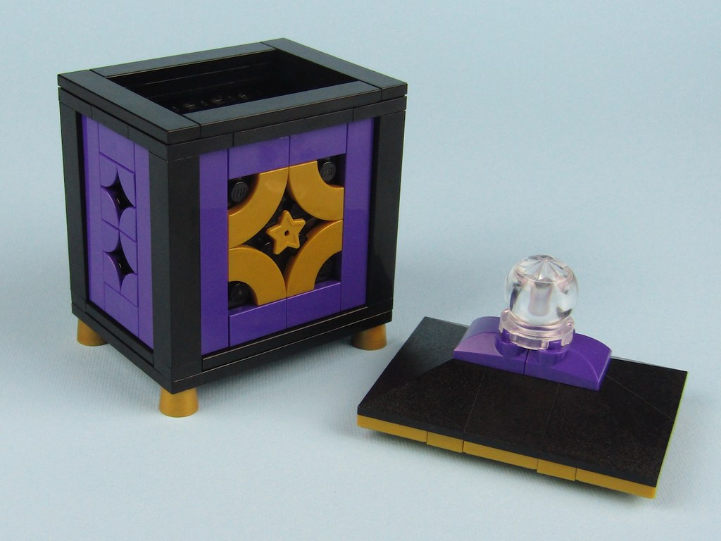 Starlight Box (custom built Lego model)