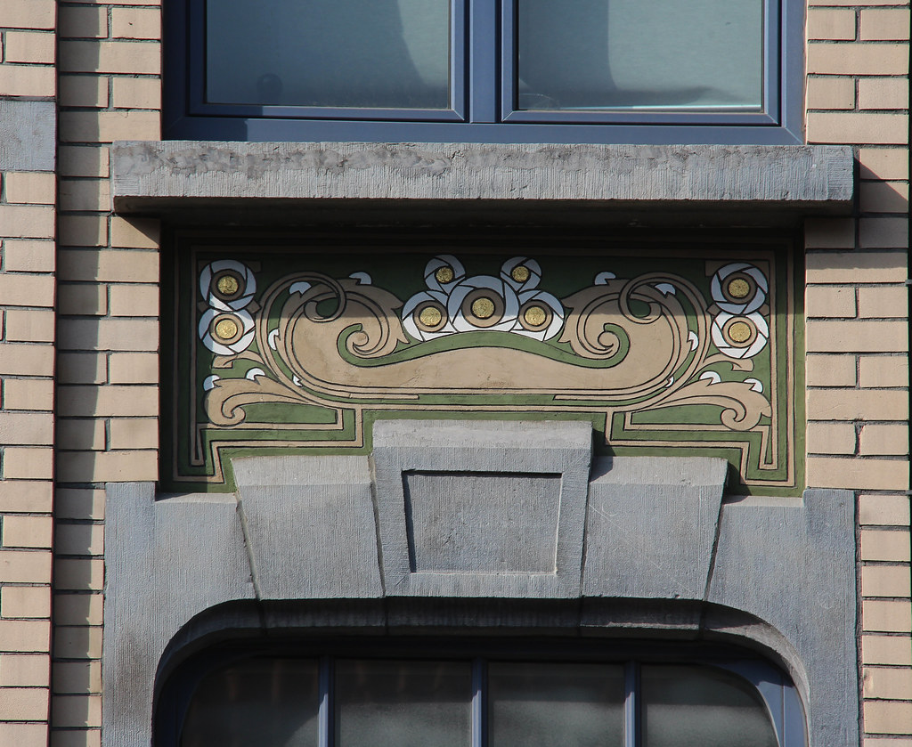 42. BRUXELLES - Art nouveau / Arch. inconnue