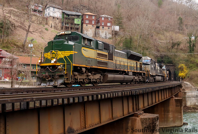 NS 17M with the Erie heritage. Welch, Wv.