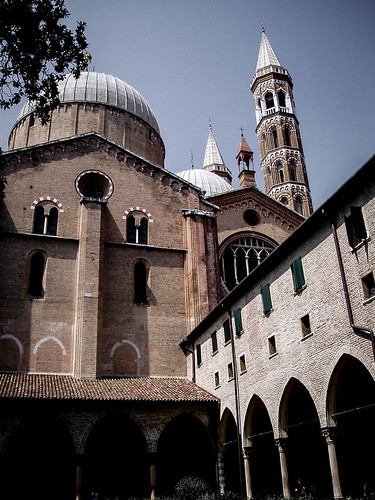 renaissance padova italia italy italian architecture arches