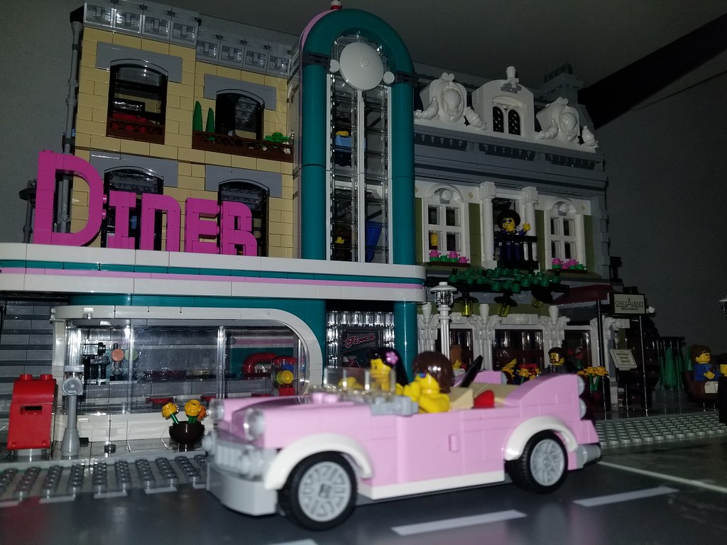 LEGO Diner and Parisian Restaurant