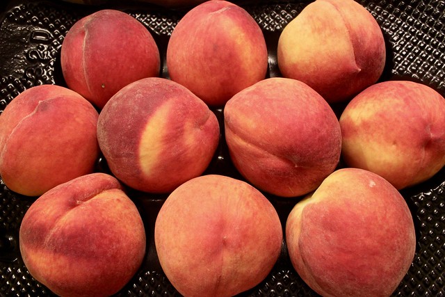 183/365: Peaches
