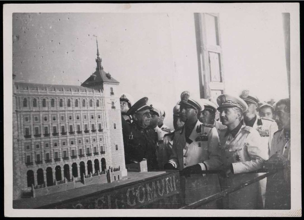 Visita del Conde Ciano a Toledo en julio de 1939. Biblioteca Nacional de España