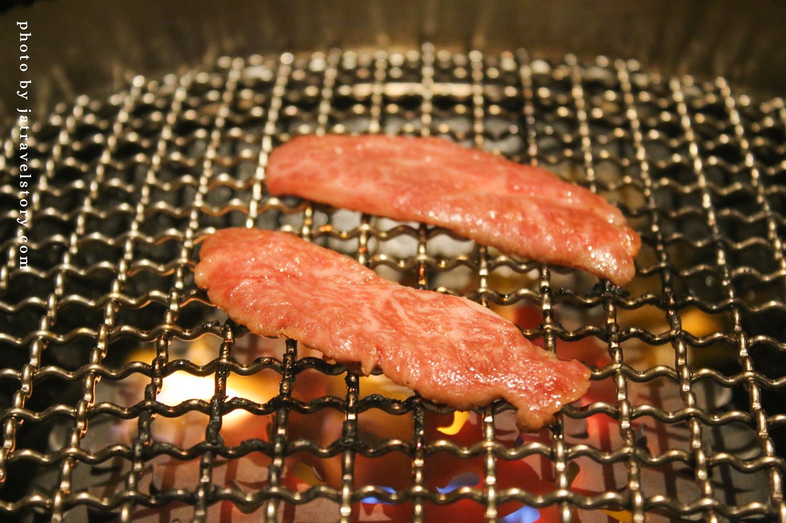 燒肉的名門赤虎 冷藏手切燒肉肉質鮮美,燒肉套餐份量十足！【內湖美食】 @J&amp;A的旅行
