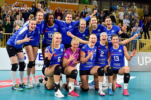 Lisa Stock verlängert ihren Vertrag | by wiesbadenlebt