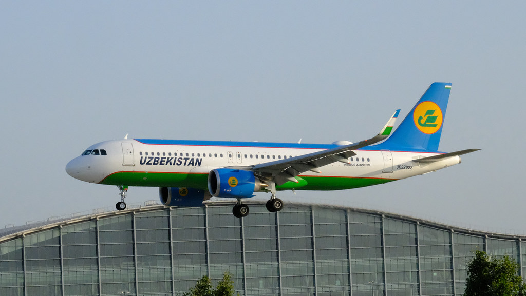 Сайт узбекистанских авиалиний. Uzbekistan Airways Боинг 757. Камола Икрамова Uzbekistan Airways. Uk32022. Панорама авиакомпания Узбекистан.