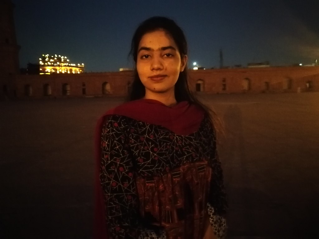 Picture with without Flash at night on Huawei Y9 Prime 2019