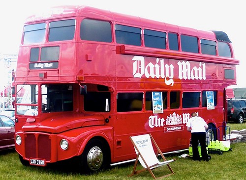 JJD 375D ‘Daily Mail’. AEC Routemaster / Park Royal on ‘Dennis Basford’s railsroadsrunways.blogspot.co.uk’