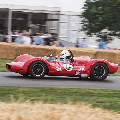 Simplicity #racing #cardesign #goodwood #fosgoodwood #goodwoodfos #fos #carculture #vehicledesign #racecar #design #formtrends | by Eric G.