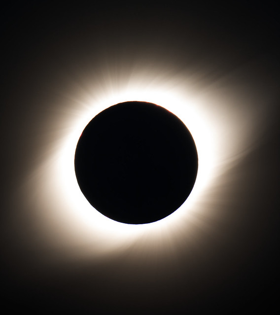 Corona solar. Eclipse total de sol 2019
