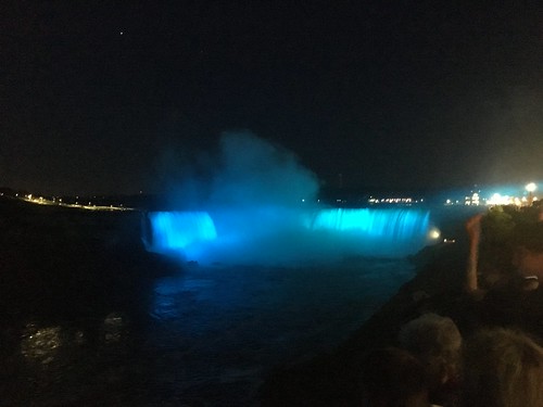 Niagara - chute fer à cheval de nuit