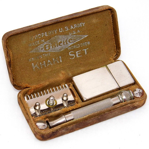 Vintage Gillette Khaki U.S. Army Safety Razor Set, Model 1… | Flickr