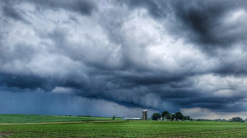 storm stormfront coldfront clouds stormscape weather badweather dramatic landscape field farm country rural