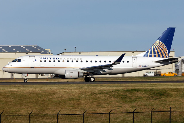 N113SY - Embraer ERJ-175LR - United Express